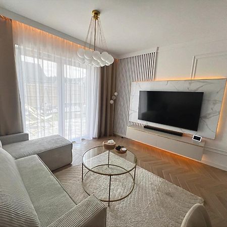 Apartament Paryska Jelenia Gora Bagian luar foto