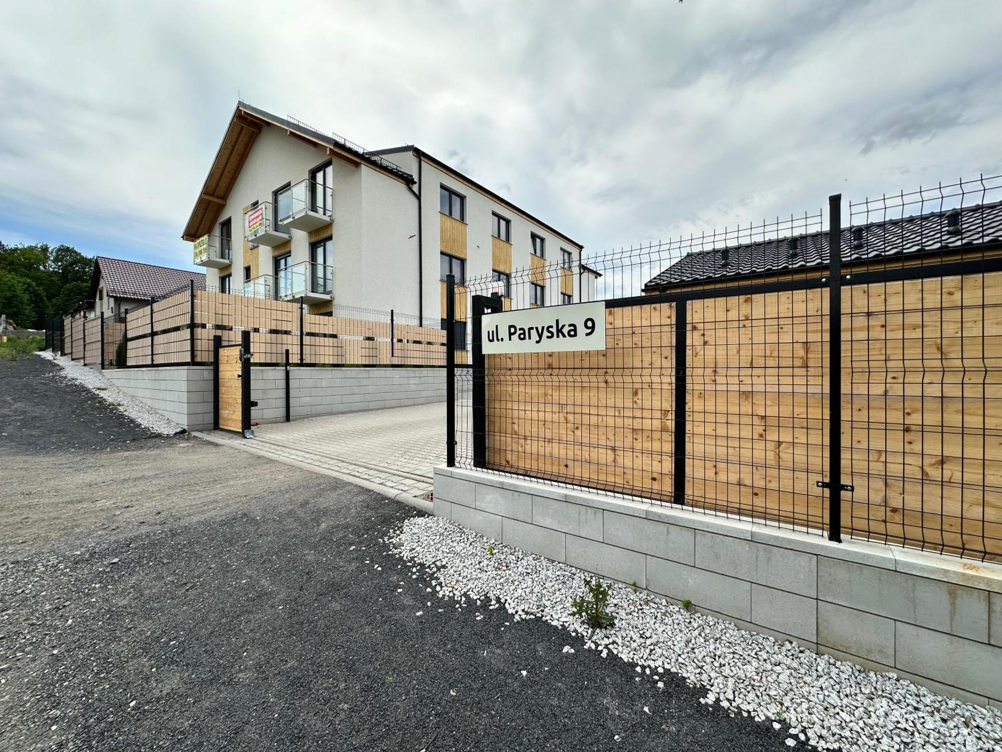 Apartament Paryska Jelenia Gora Bagian luar foto