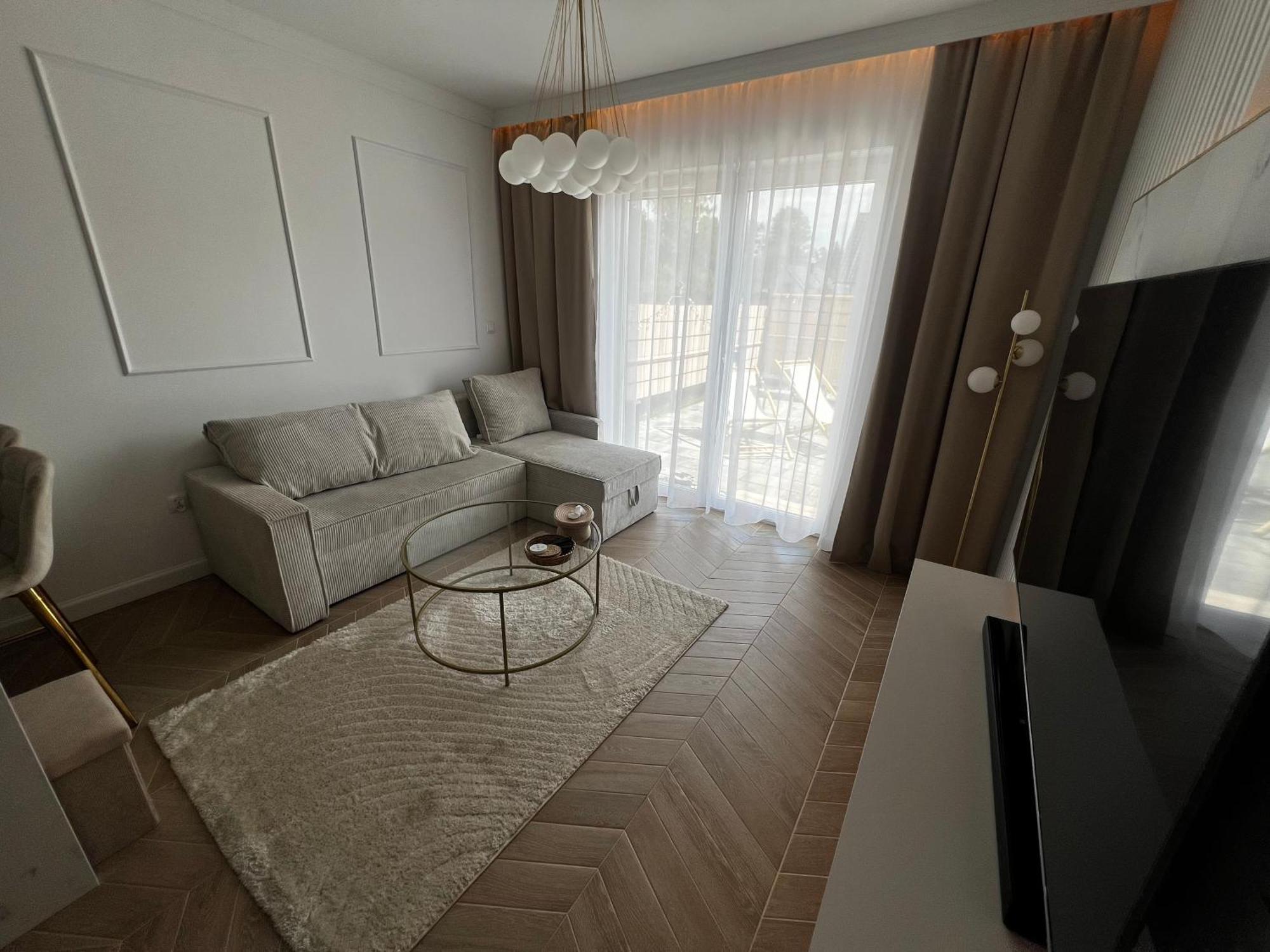 Apartament Paryska Jelenia Gora Bagian luar foto